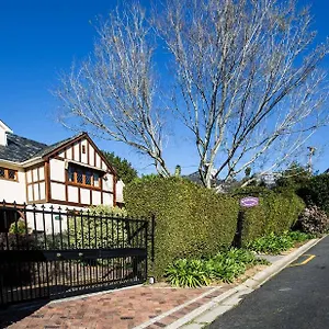 3* Guest house Knightsbury